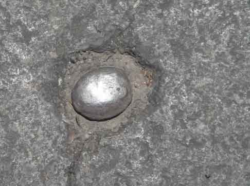  &ldquo;Silverow&rdquo; photography &copy;2015 Maria Sky, All Rights Reserved - Something I saw laying on the ground.</p>